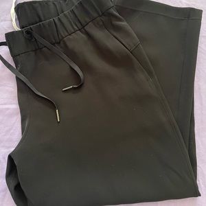 Black lululemon pants